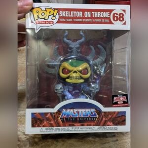 NWT Funko POP Skeletor on Throne Exclusive 68 - Purple